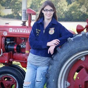 Meet your Posher, Emily